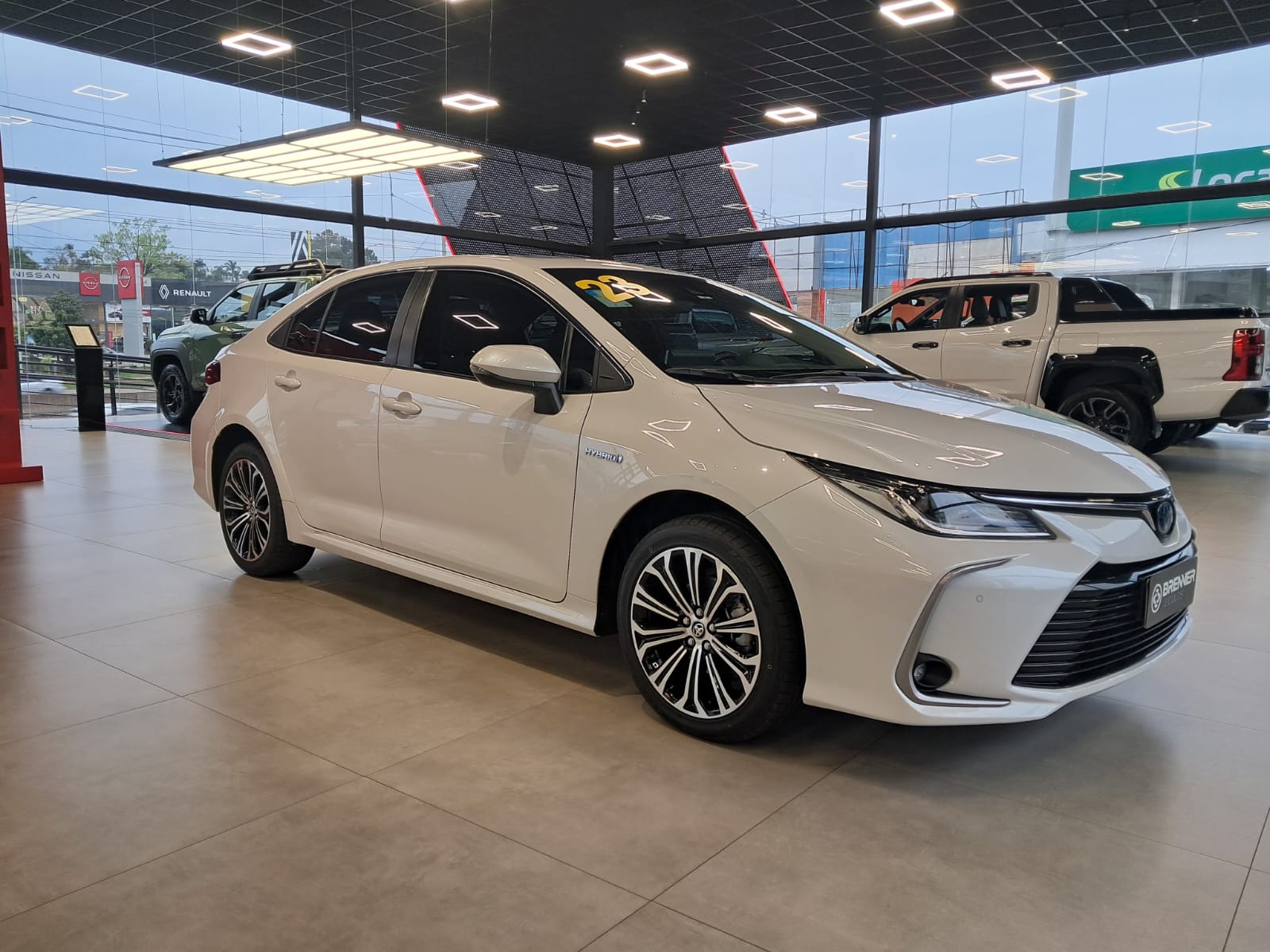 Foto Toyota Corolla Altis Hybrid 2023